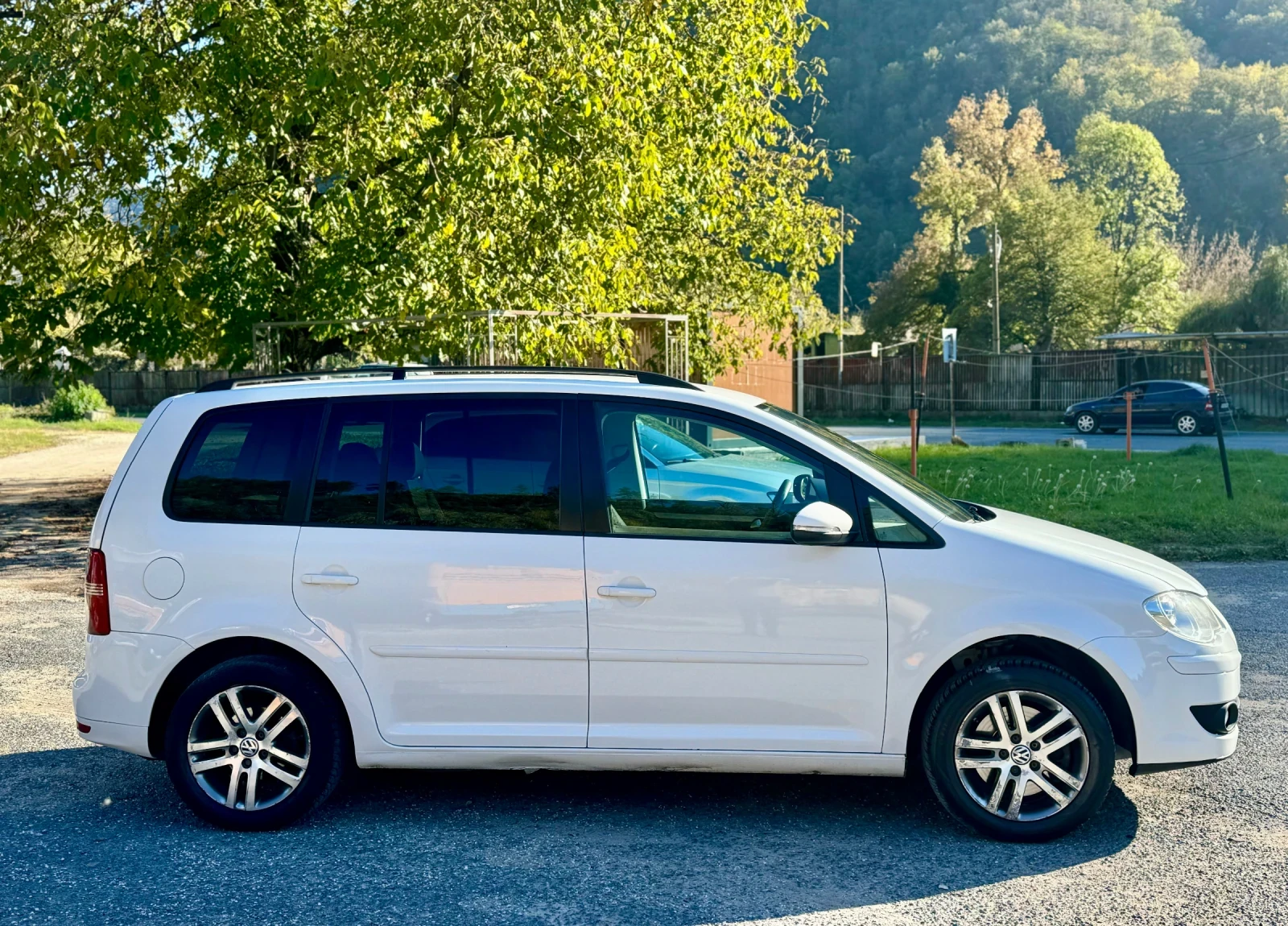 VW Touran DSG 1.4 TSI Ecofuel - изображение 3