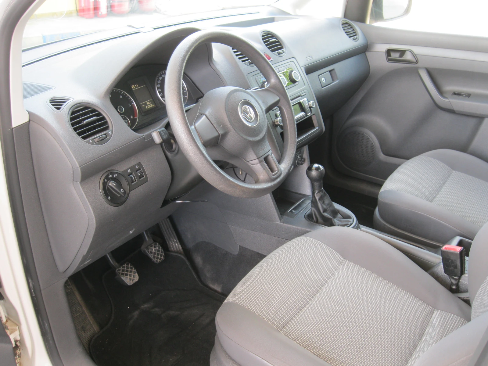 VW Caddy MAXI , с рампа  | Mobile.bg — изображение 17