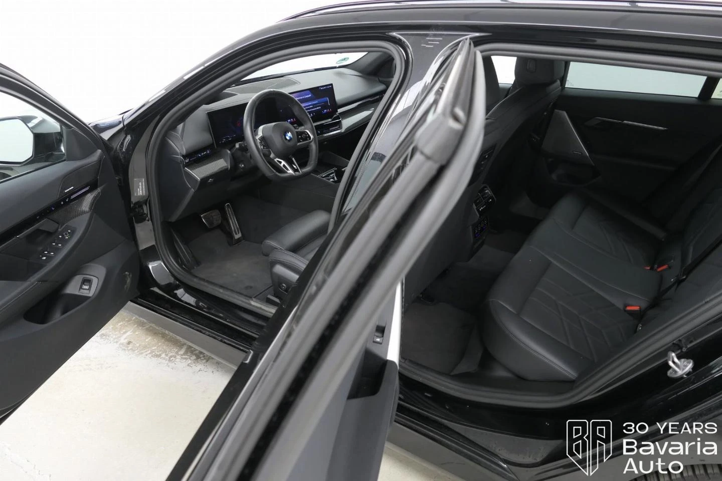 BMW 520 d Touring M Sport Paket Steptronic - изображение 5