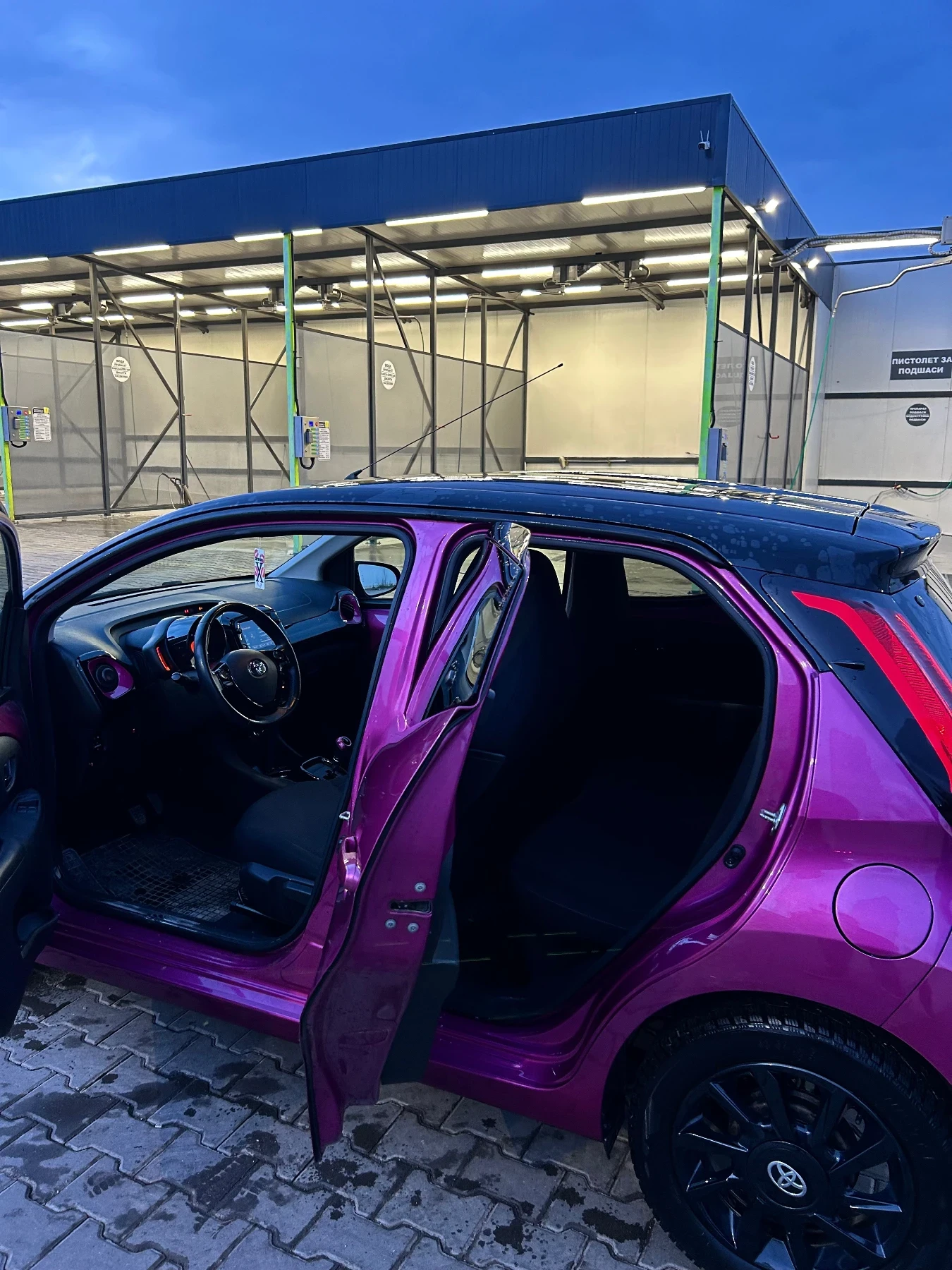 Toyota Aygo, снимка 8 - Автомобили и джипове - 53967825