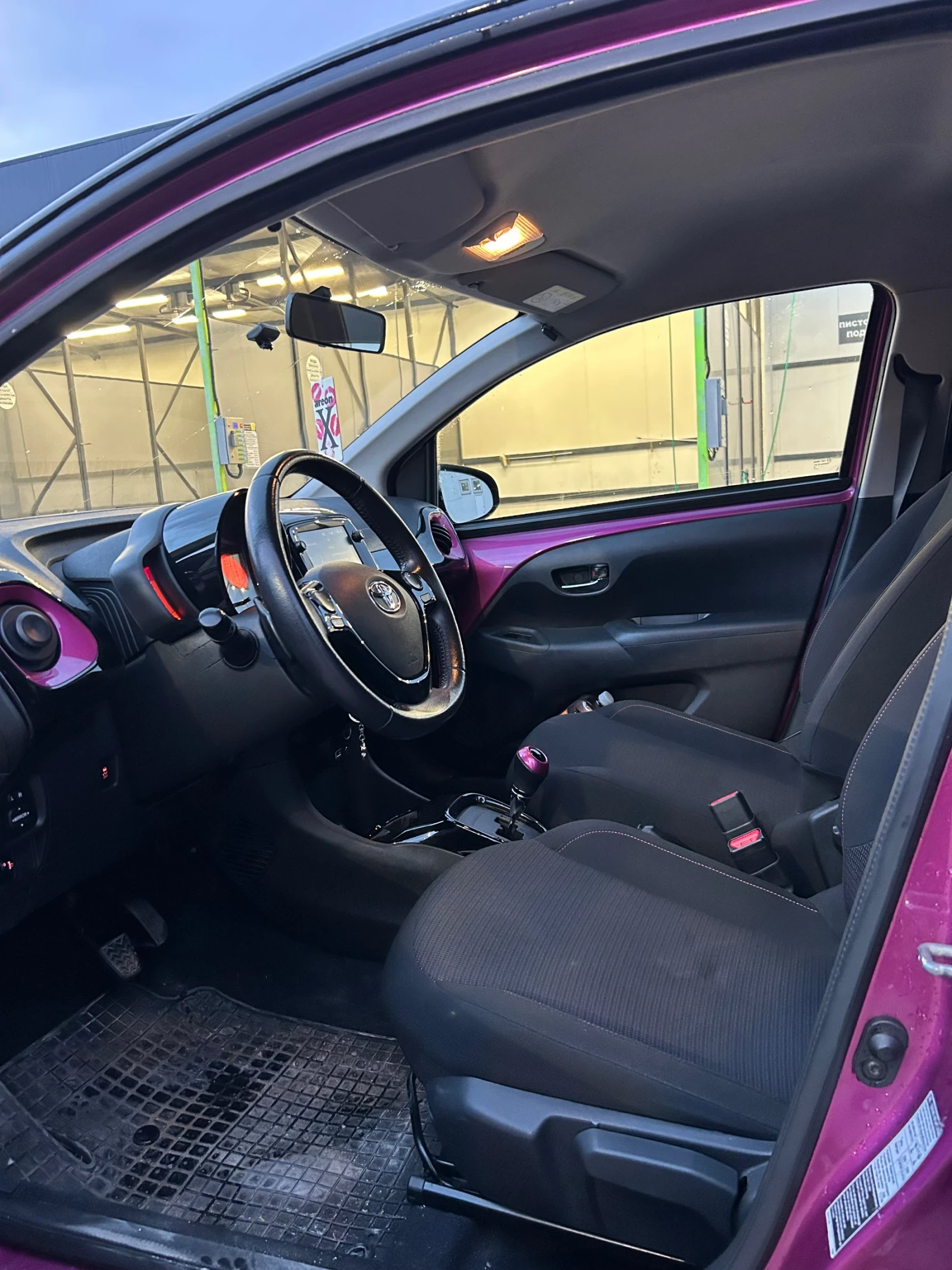 Toyota Aygo, снимка 16 - Автомобили и джипове - 53967825