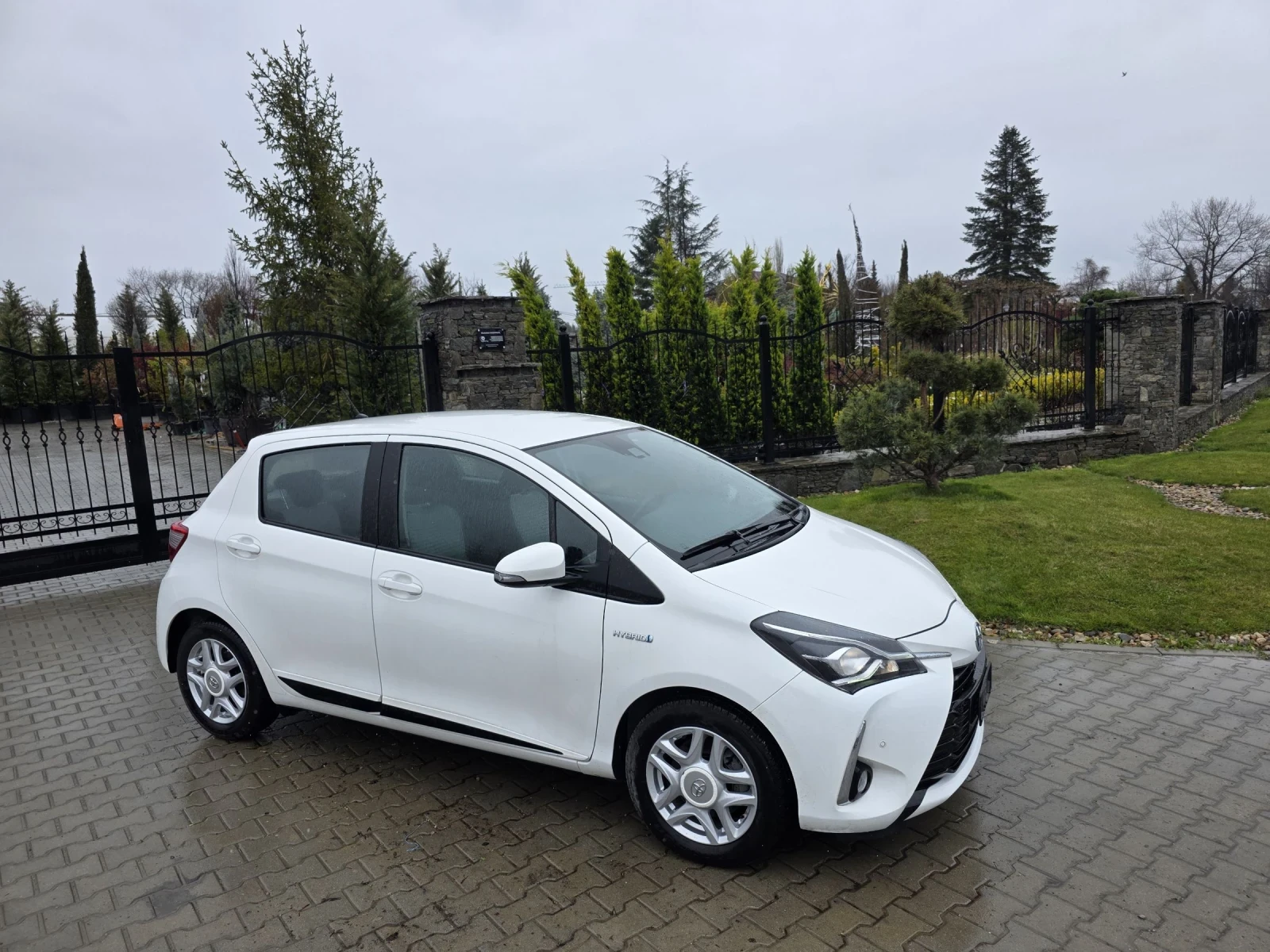 Toyota Yaris 1.5 Hybrid 