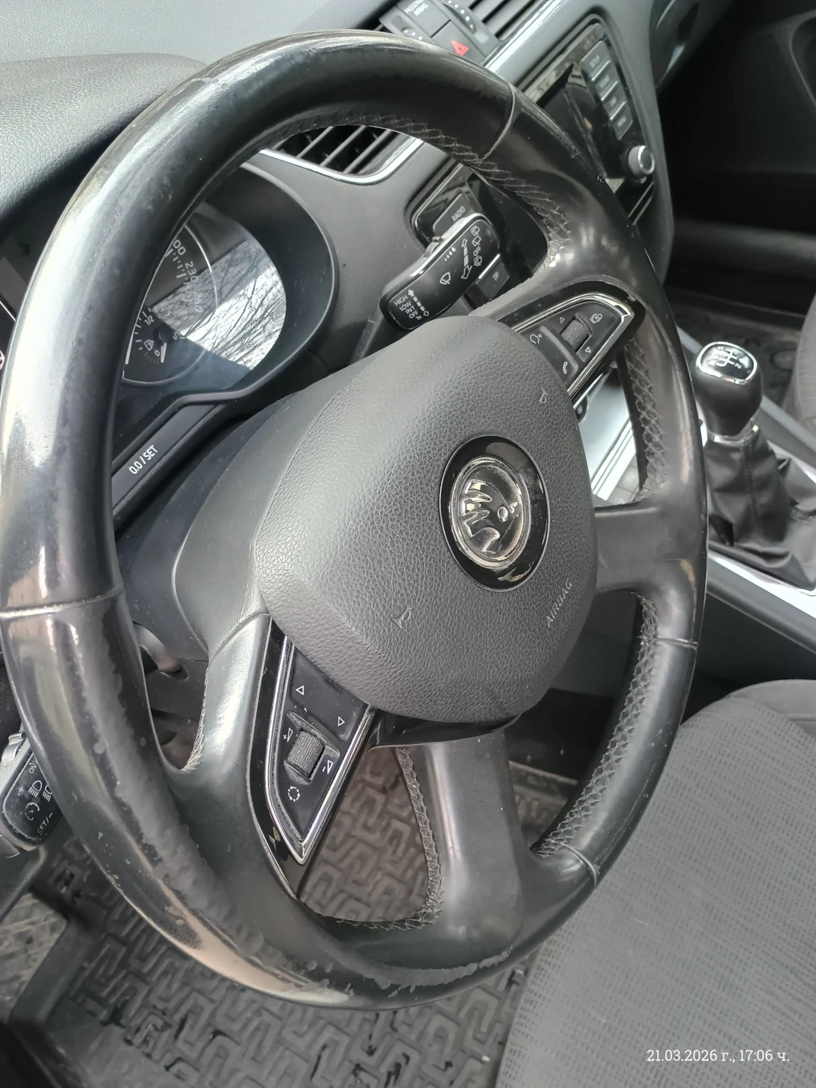 Skoda Octavia, снимка 4 - Автомобили и джипове - 54113578