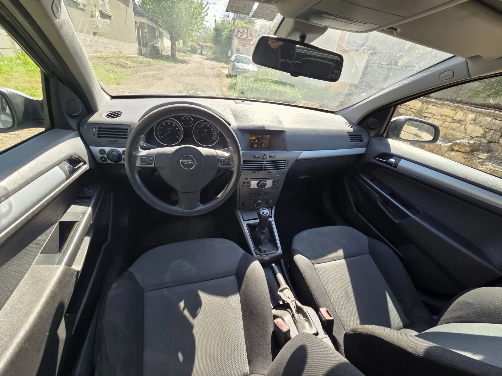 Opel Astra 1.4 бензин, снимка 7 - Автомобили и джипове - 54434087