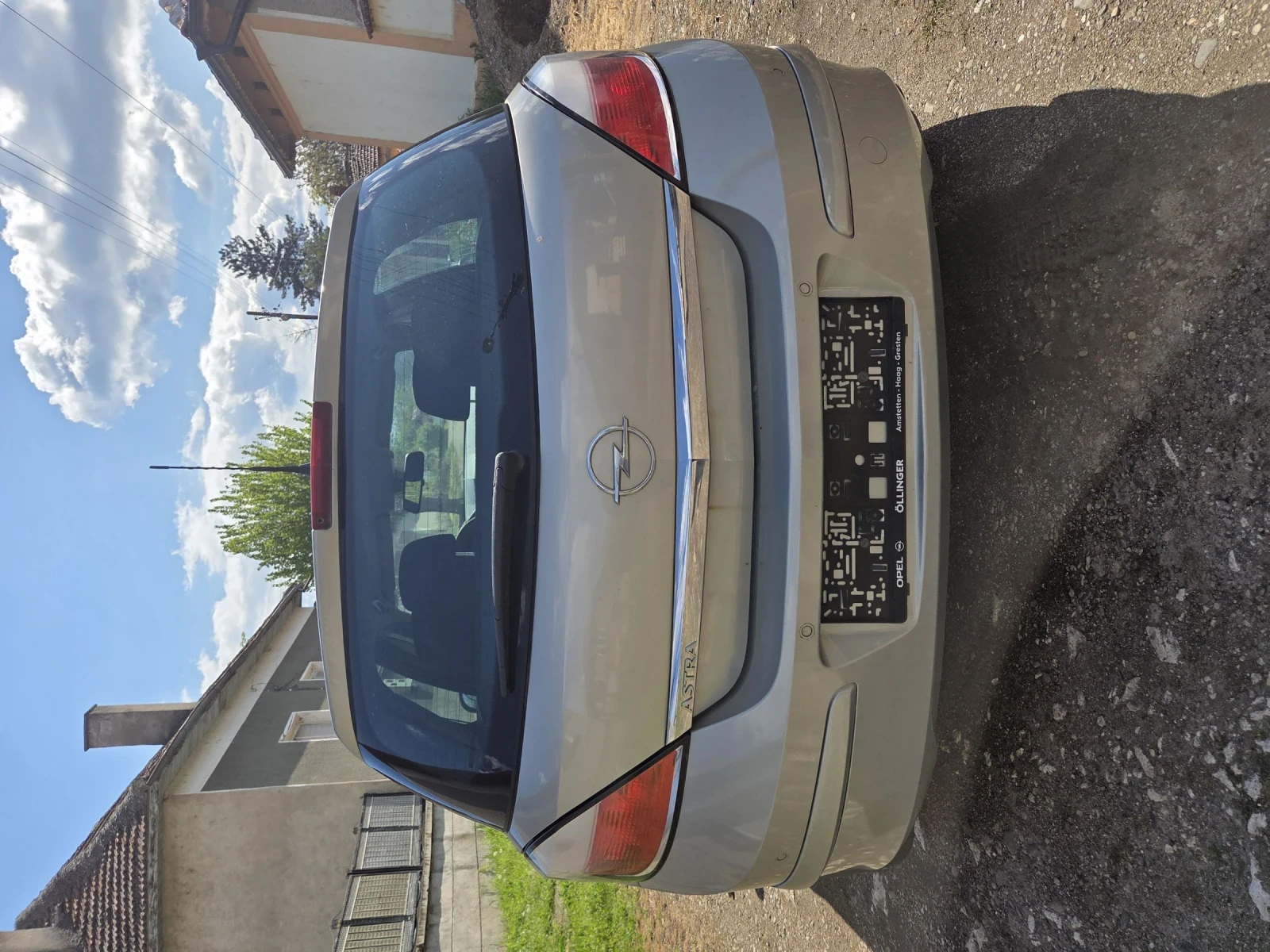 Opel Astra 1.4 бензин, снимка 3 - Автомобили и джипове - 54434087