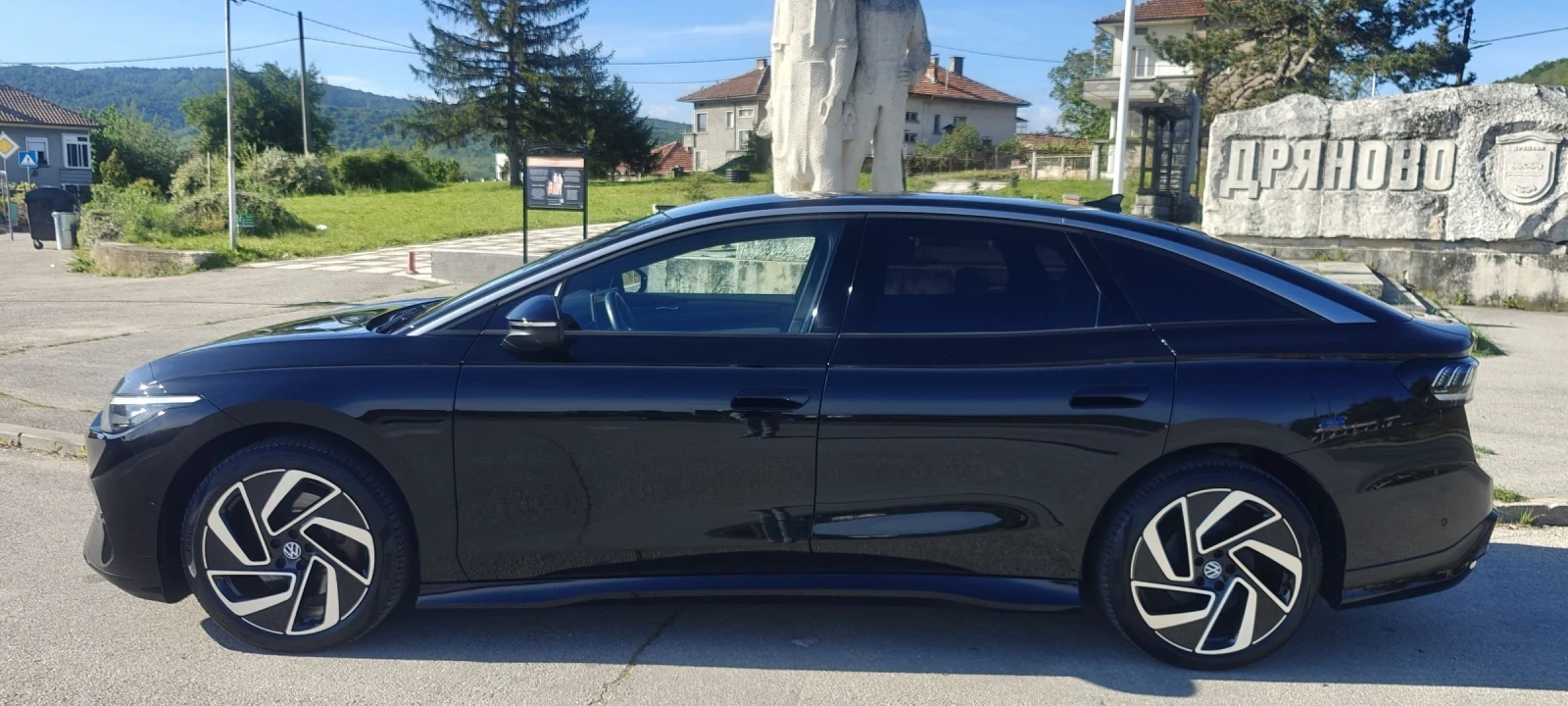 VW ID.7 PRO/82kwh/286hp/MATRIX/Mасаж/HUD/SOH100%, снимка 7 - Автомобили и джипове - 54580493