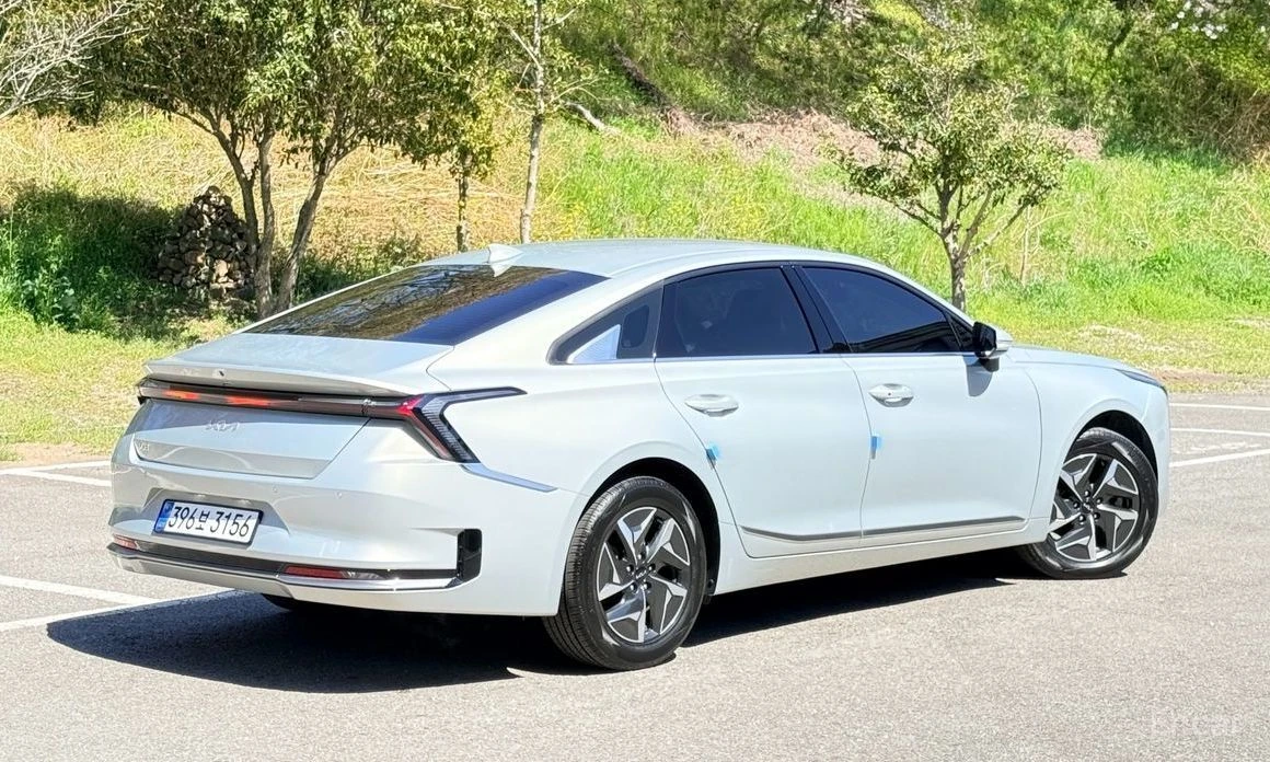 Kia K8, снимка 2 - Автомобили и джипове - 54768096