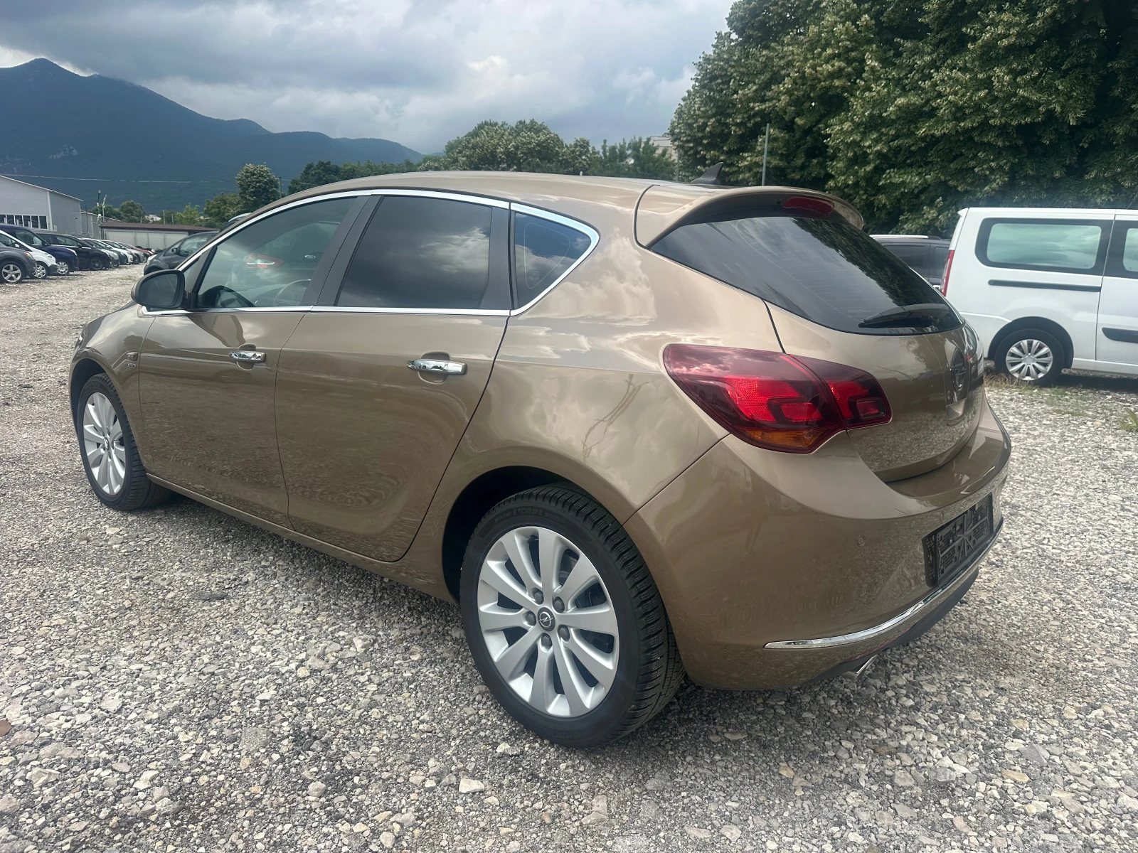 Opel Astra 2, 0CDTI 165kc AVTOMAT FULLLL TOPPP, снимка 3 - Автомобили и джипове - 55011314