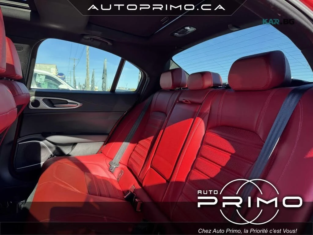 Alfa Romeo Giulia * Veloce * Q4 * Автокредит (Цена до България), снимка 13 - Автомобили и джипове - 55132568