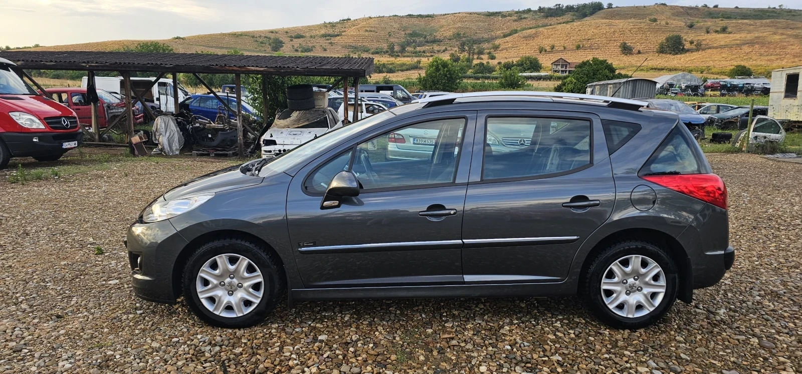 Peugeot 207 207SW/1.4/95hp/panorama/128299km!!!, снимка 8 - Автомобили и джипове - 55151705