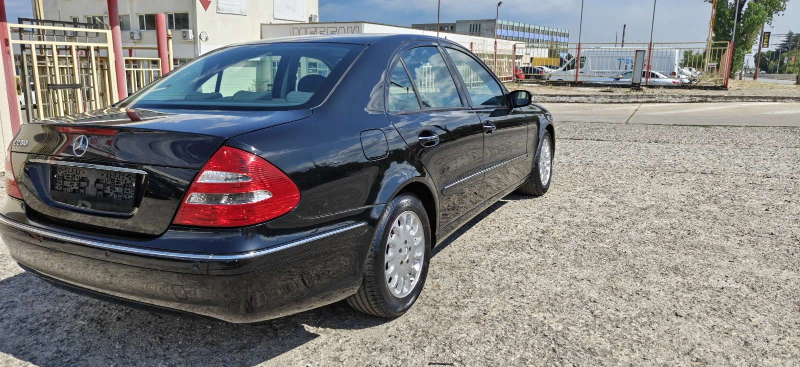 Mercedes-Benz E 320 3.0i-231k-130хил, снимка 7 - Автомобили и джипове - 55222051