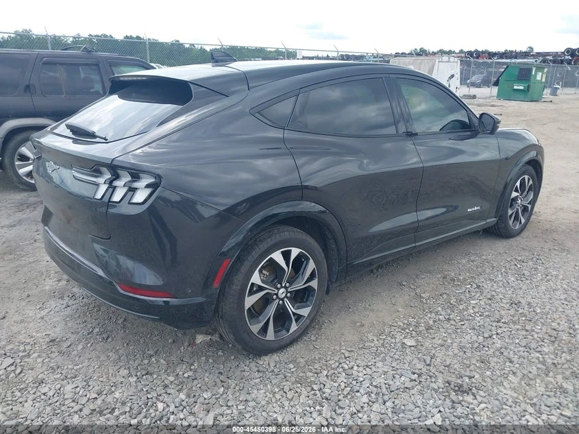 Ford Mustang Mach-E Premium, снимка 4 - Автомобили и джипове - 55288904