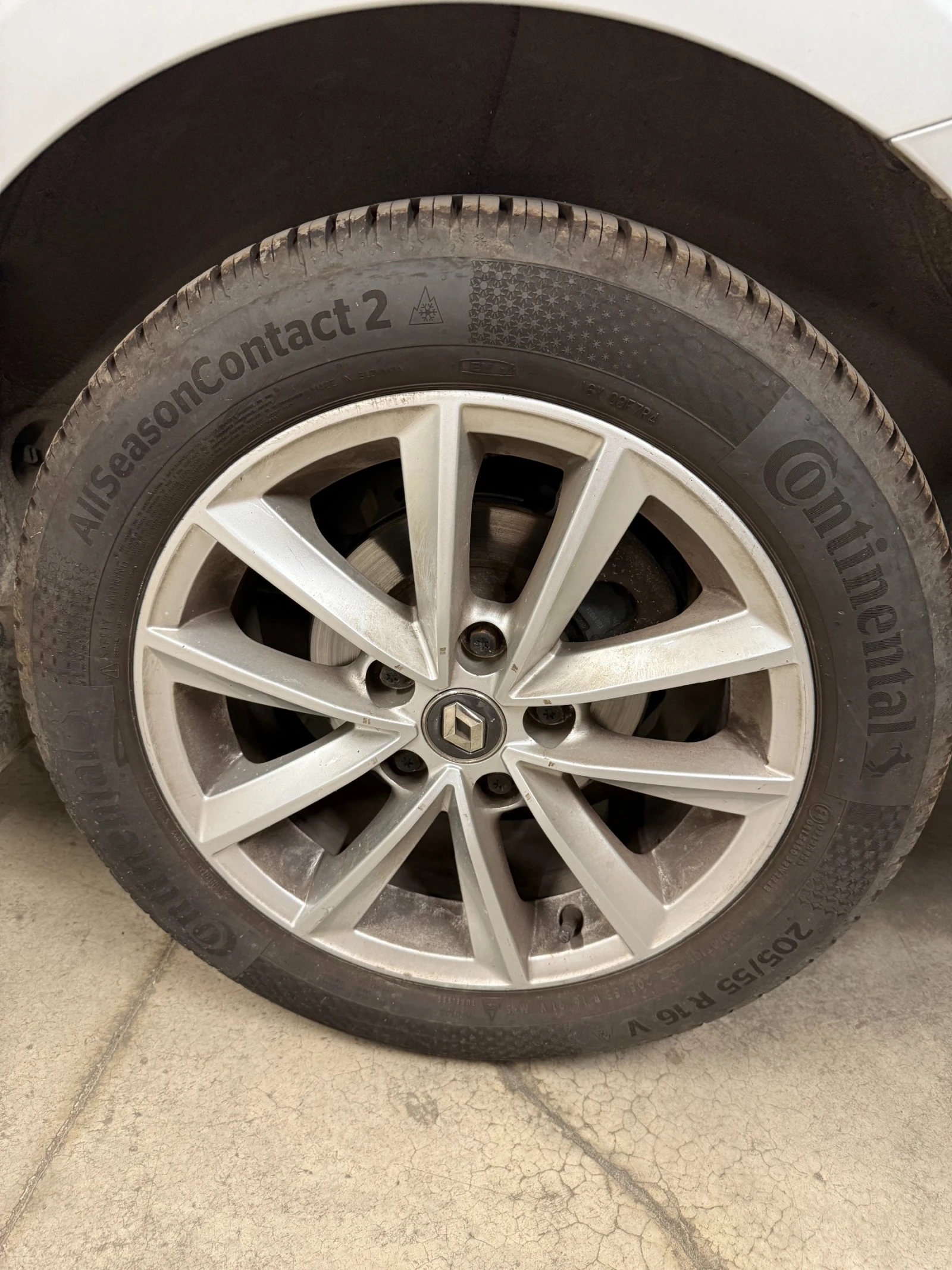 Renault Megane, снимка 17 - Автомобили и джипове - 55365002