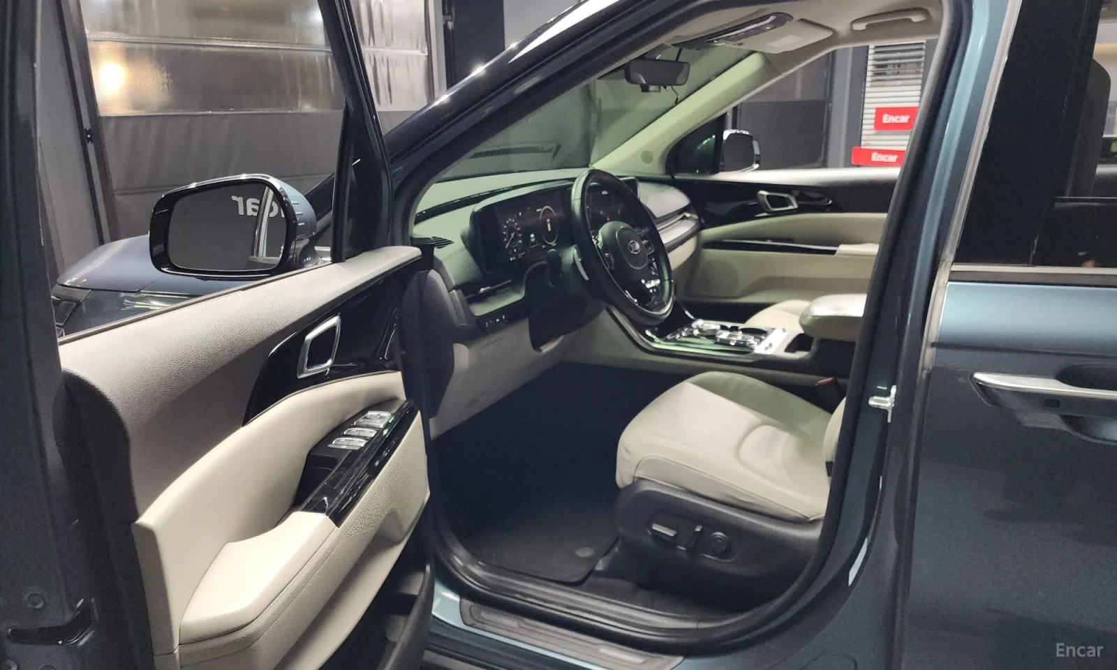 Kia Carnival Дигитално табло\Обдухване\360 Камери, снимка 10 - Автомобили и джипове - 55588069