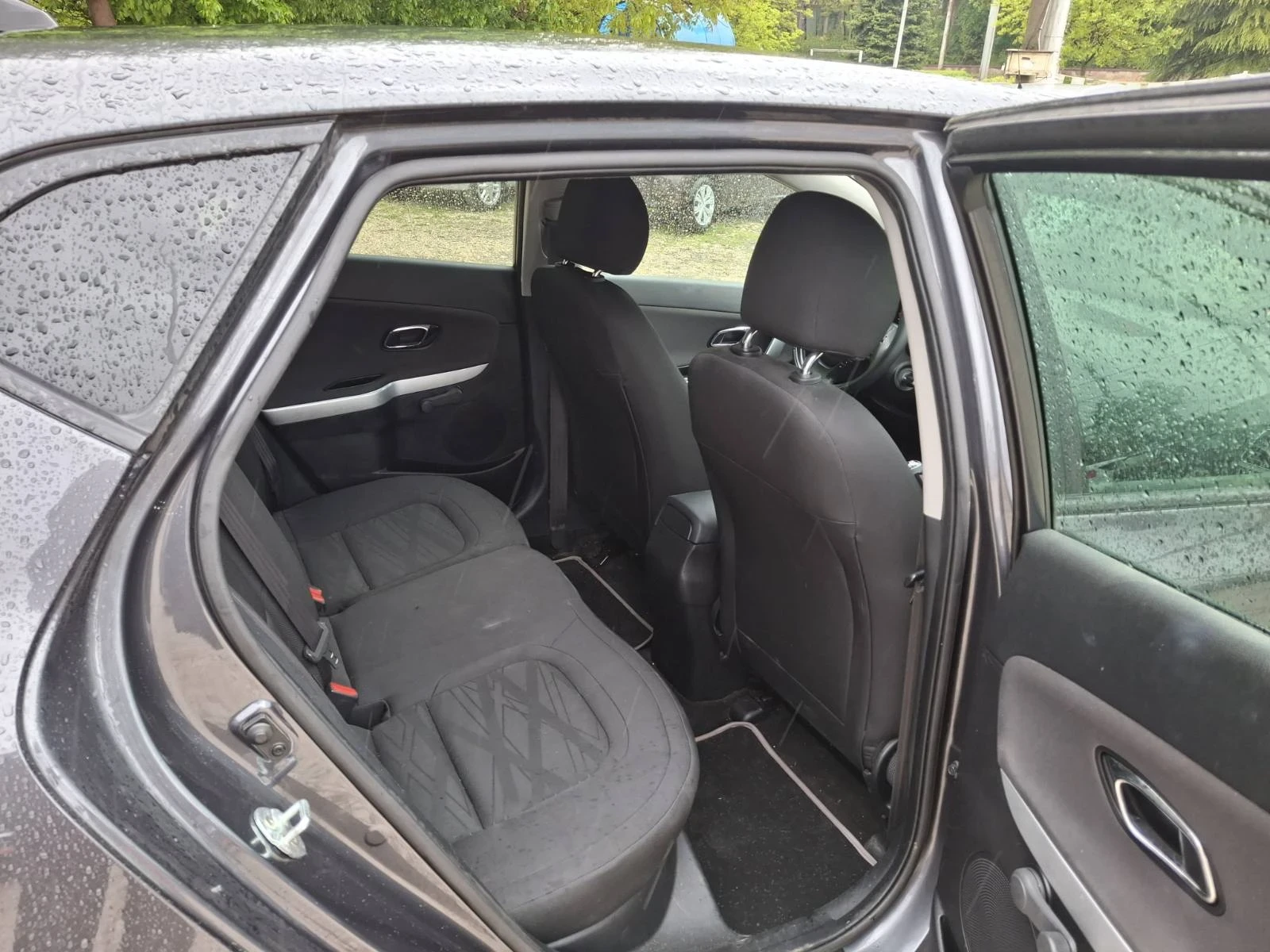Kia Ceed 1.6crdi EURO 6, снимка 14 - Автомобили и джипове - 55827328