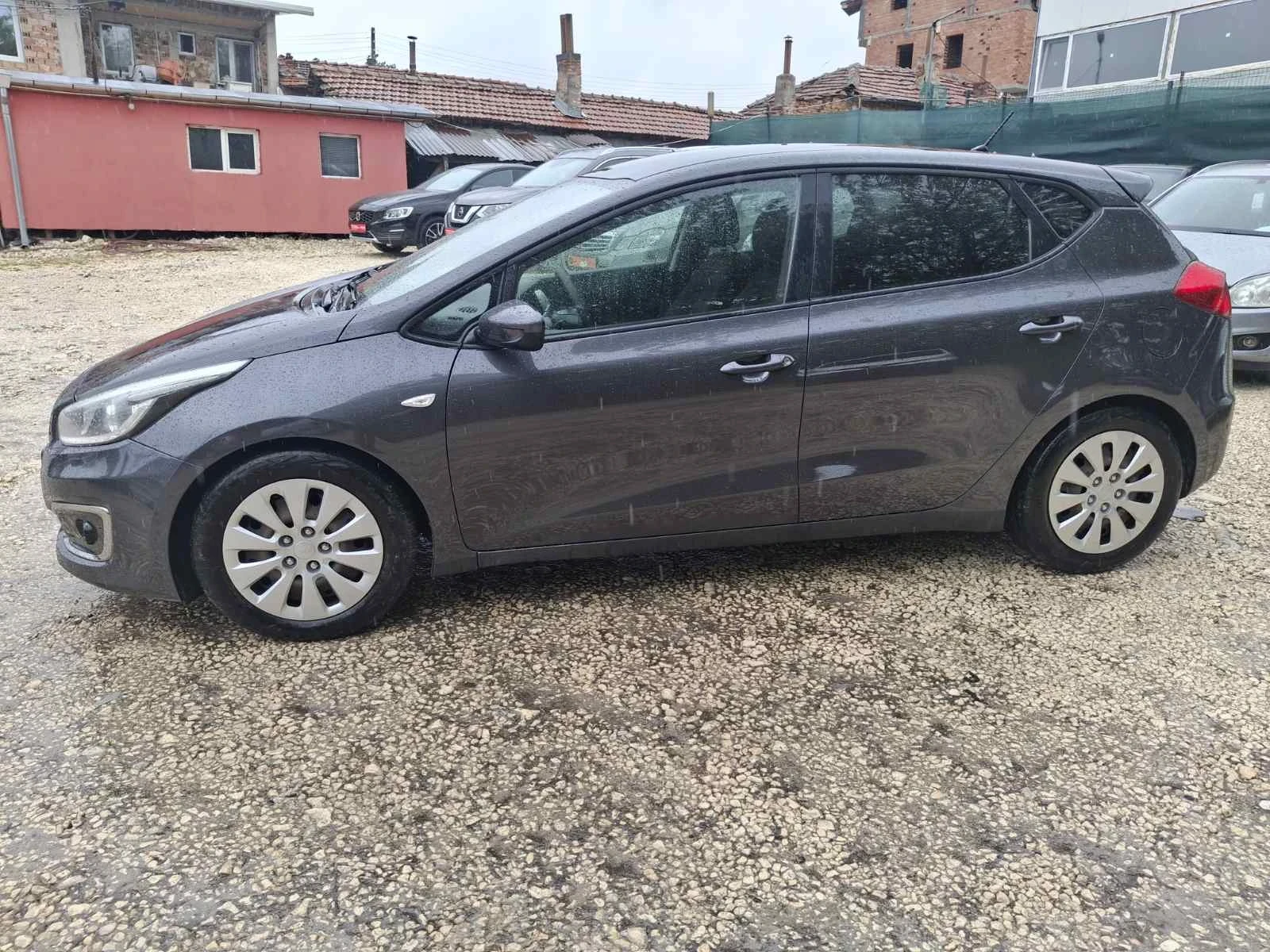 Kia Ceed 1.6crdi EURO 6, снимка 6 - Автомобили и джипове - 55827328
