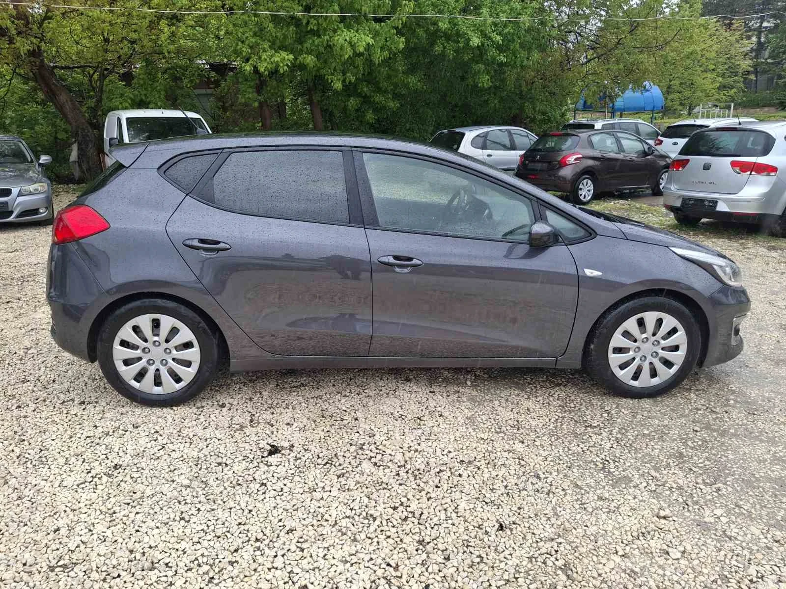 Kia Ceed 1.6crdi EURO 6, снимка 7 - Автомобили и джипове - 55827328