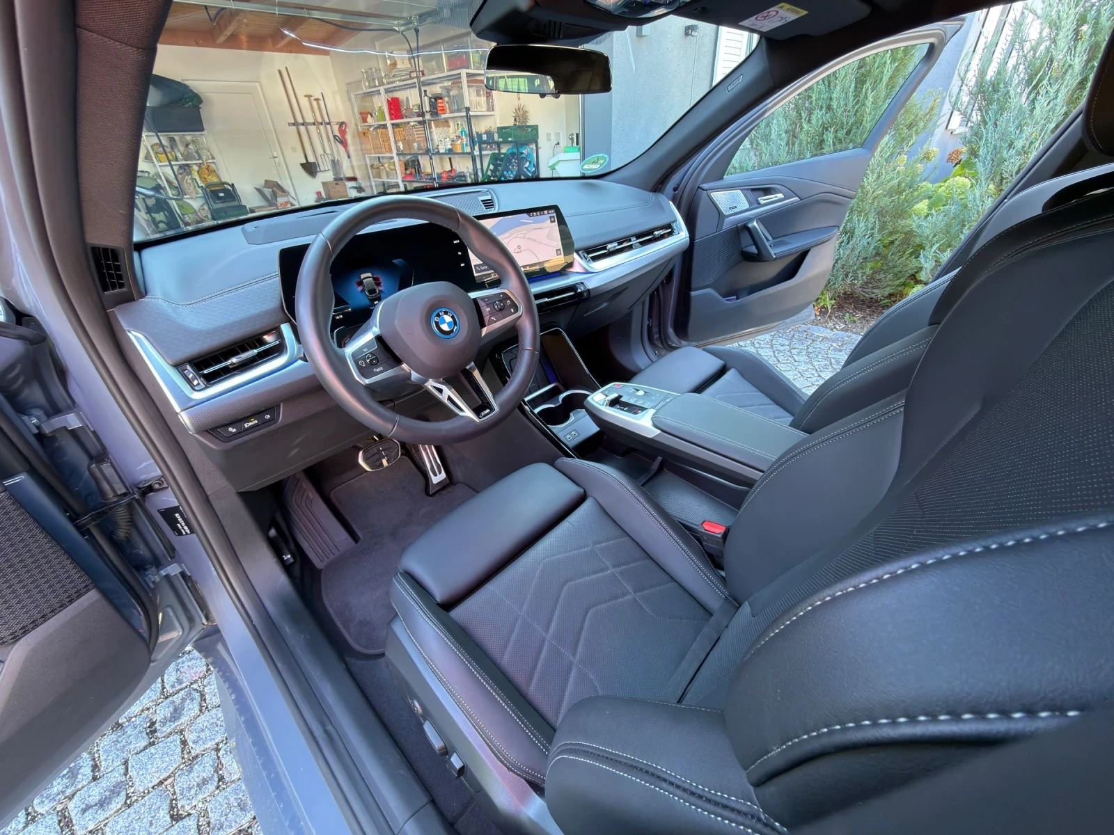 BMW iX2 xDrive 30 M Sport | Mobile.bg � ����������� 7