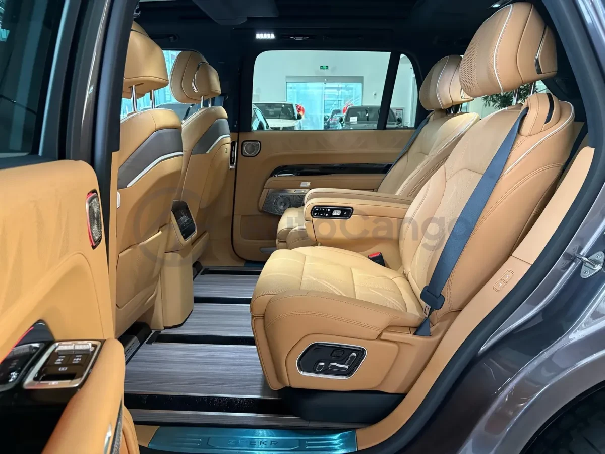 Zeekr 9X, снимка 9 - Автомобили и джипове - 56351198
