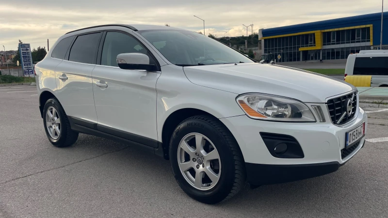 Volvo XC60 2.4 Швейцария, снимка 3 - Автомобили и джипове - 50422245