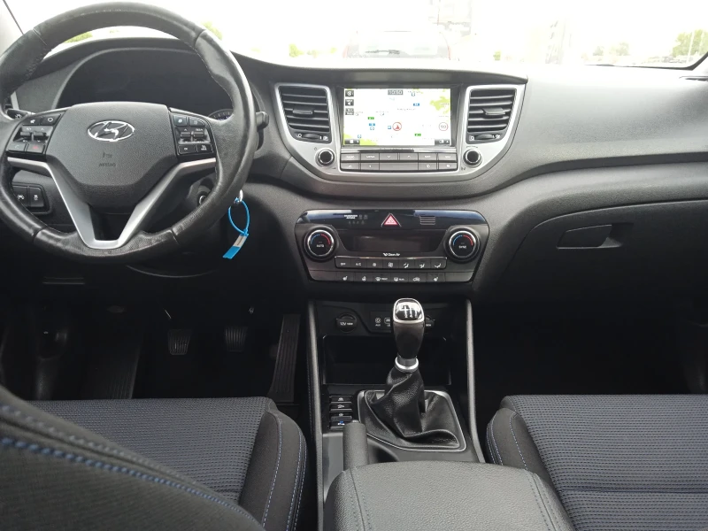 Hyundai Tucson 1.7CRDI, снимка 7 - Автомобили и джипове - 52815444