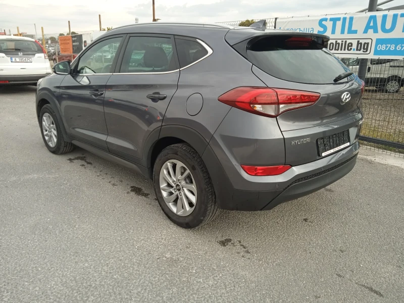 Hyundai Tucson 1.7CRDI, снимка 6 - Автомобили и джипове - 52815444