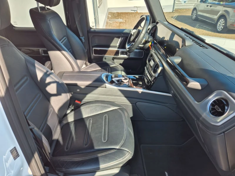 Mercedes-Benz G 400 AMG-Line / Night Packet /, снимка 11 - Автомобили и джипове - 52380267