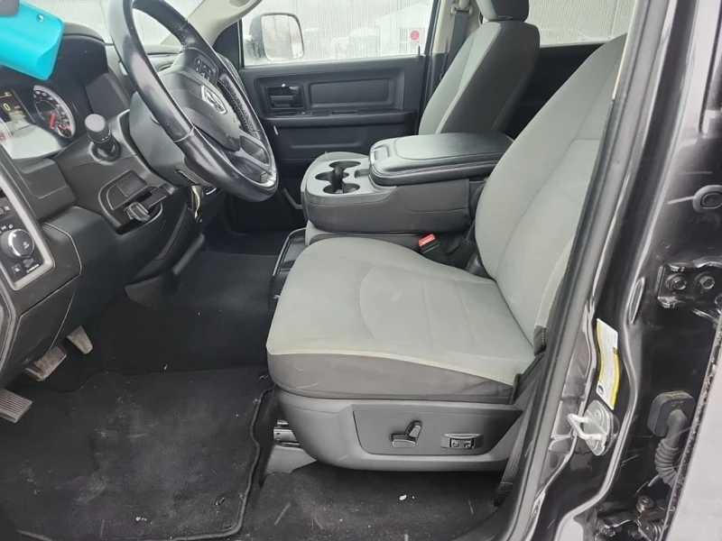 Dodge RAM 1500 * EXPRESS CREW CAB SHORT BED * CARFAX * ЦЕНА ДО БГ, снимка 7 - Автомобили и джипове - 53338241