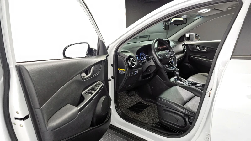 Hyundai Kona 1.6T Hybrid/Пълна сервизна история !!!, снимка 6 - Автомобили и джипове - 53467219