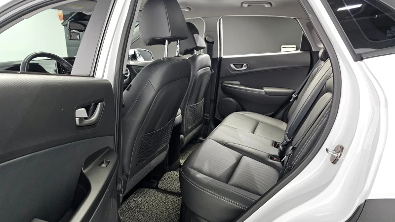 Hyundai Kona 1.6T Hybrid/Пълна сервизна история !!!, снимка 9 - Автомобили и джипове - 53467219