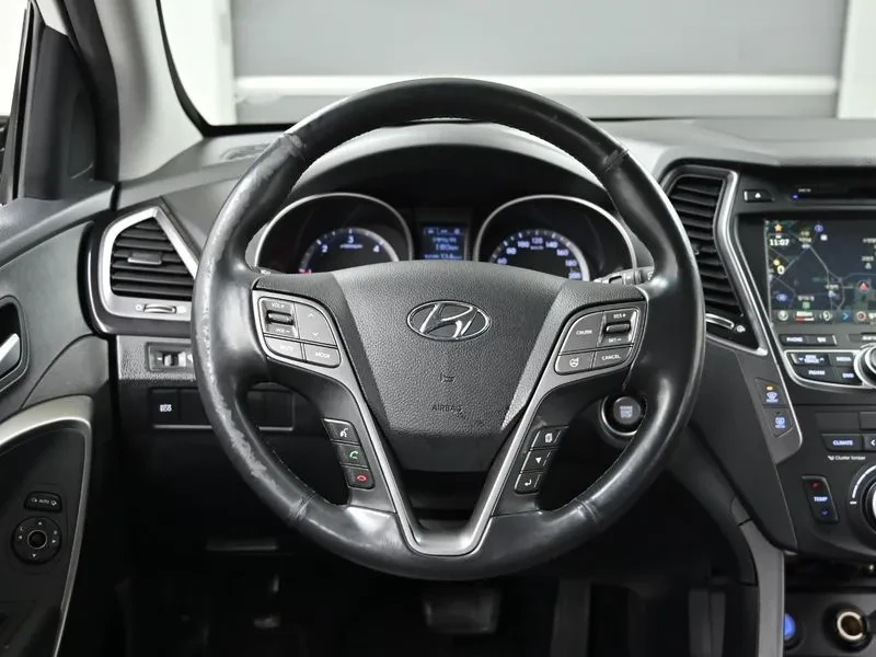 Hyundai Santa fe 2.0 , снимка 13 - Автомобили и джипове - 54256830