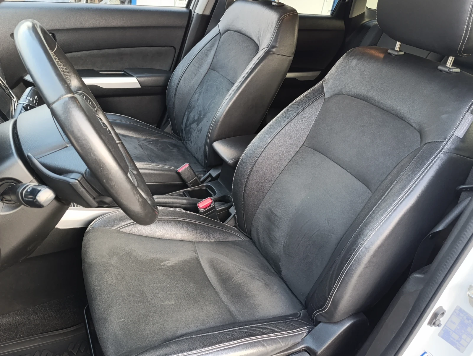 Suzuki Vitara 1.6 V-Top 4x2 Automatic  - изображение 8