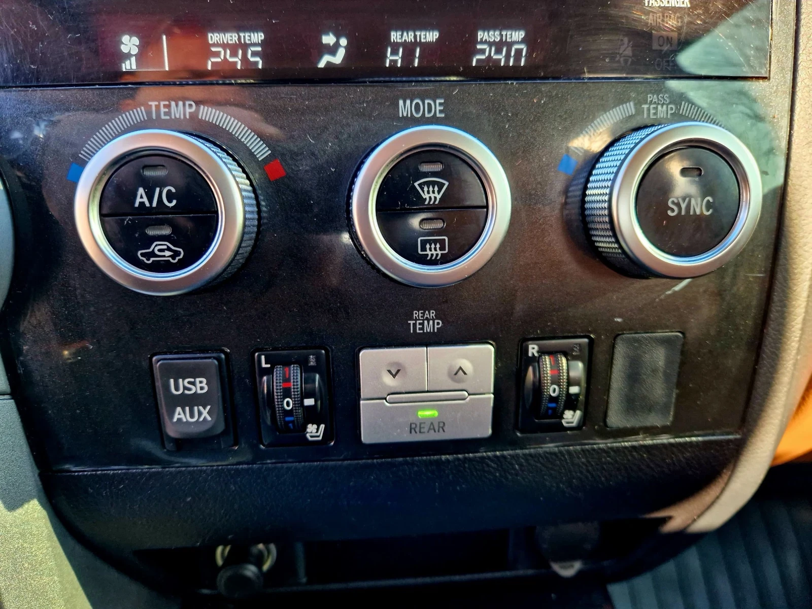 Toyota Sequoia 5.7 PLATINUM 2015�. | Mobile.bg � ����������� 15