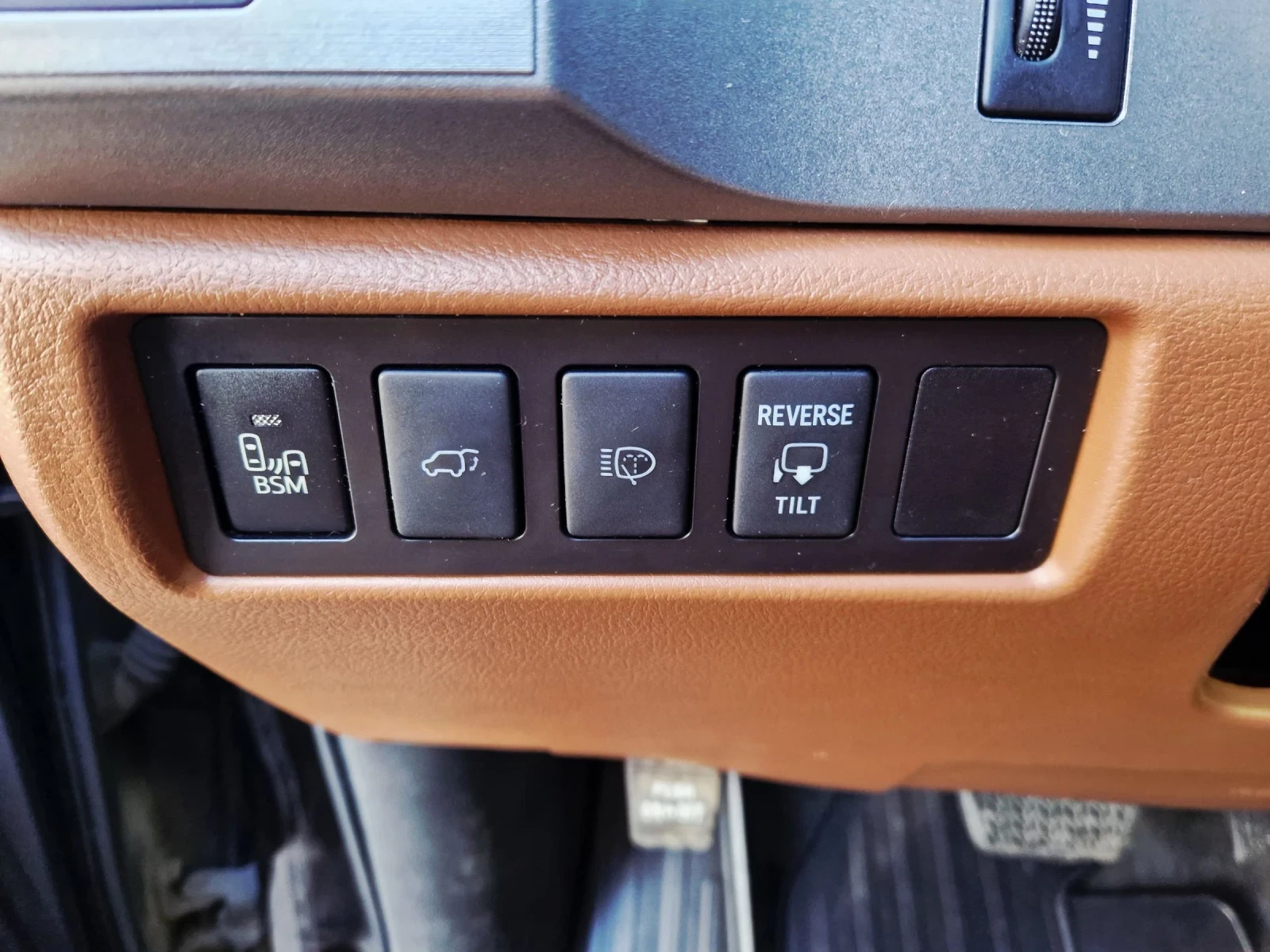 Toyota Sequoia 5.7 PLATINUM 2015�. | Mobile.bg � ����������� 12