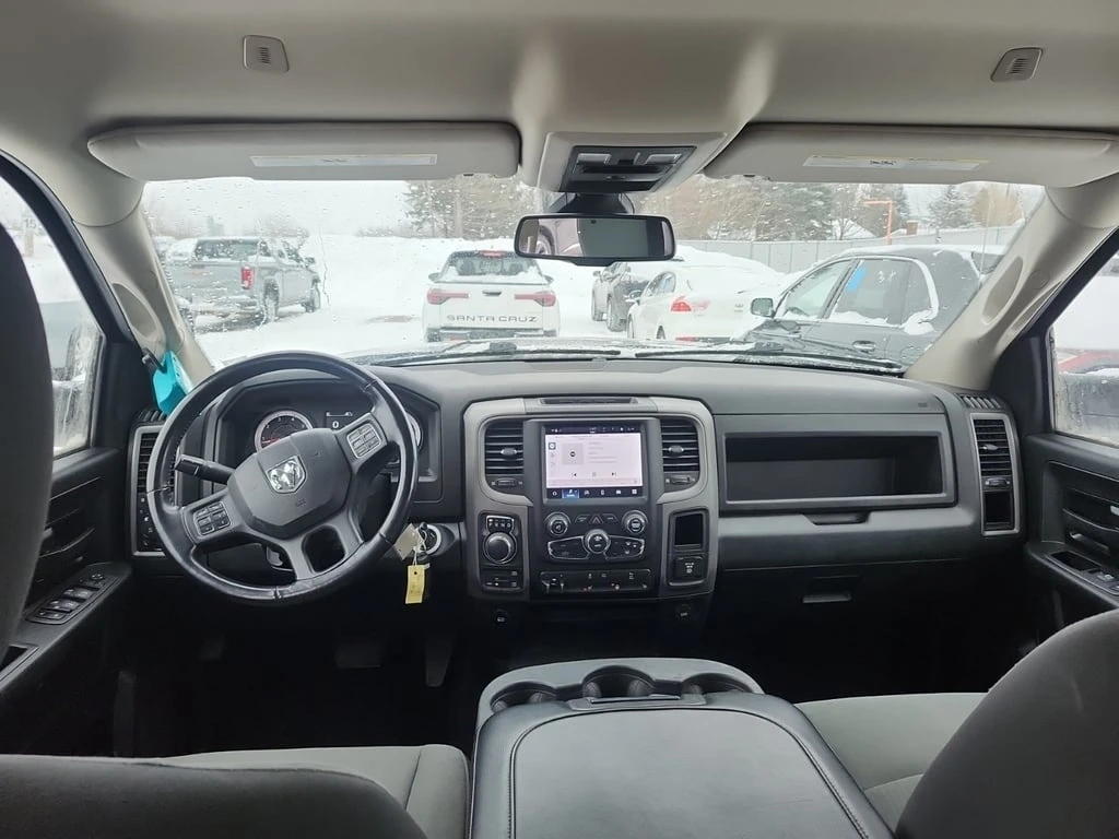 Dodge RAM 1500 * EXPRESS CREW CAB SHORT BED * CARFAX * ���� �� �� | Mobile.bg � ����������� 8