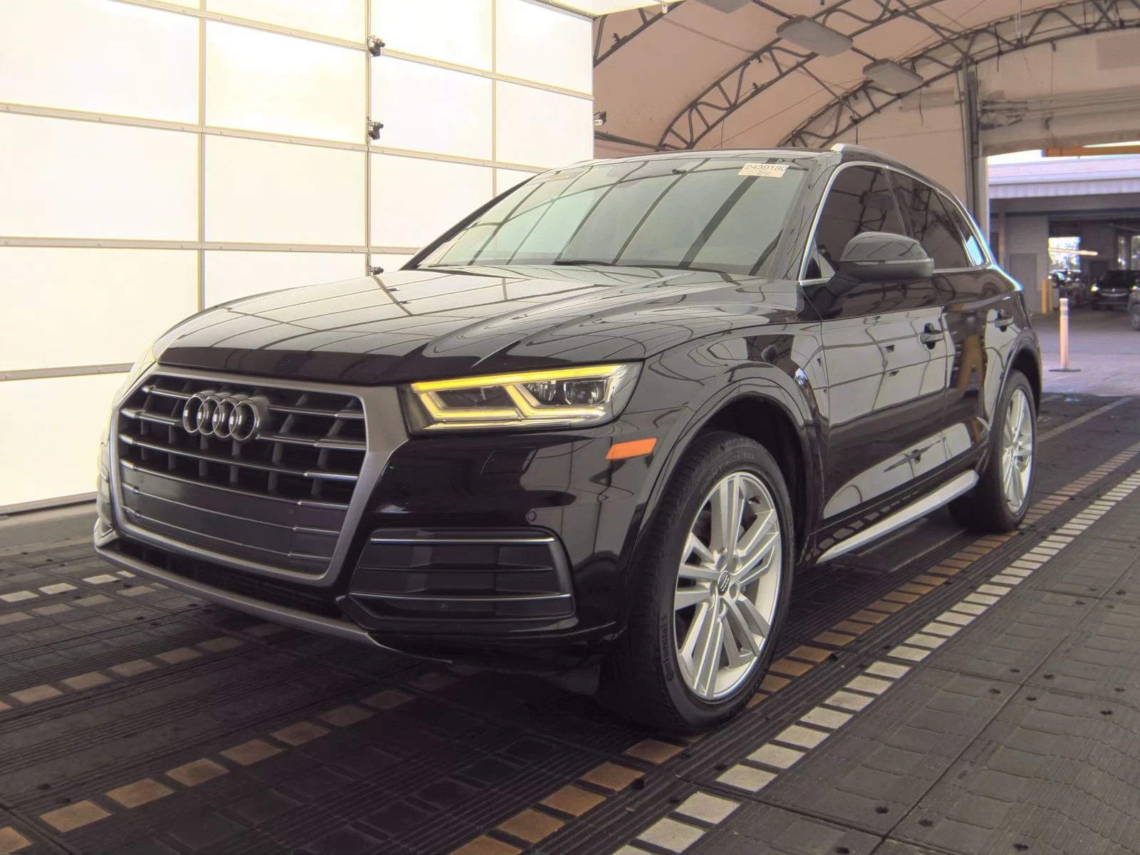 Audi Q5 2.0T* PREMIUM* PLUS* ДИГИТАЛНО* ТАБЛО* MATRIX* 