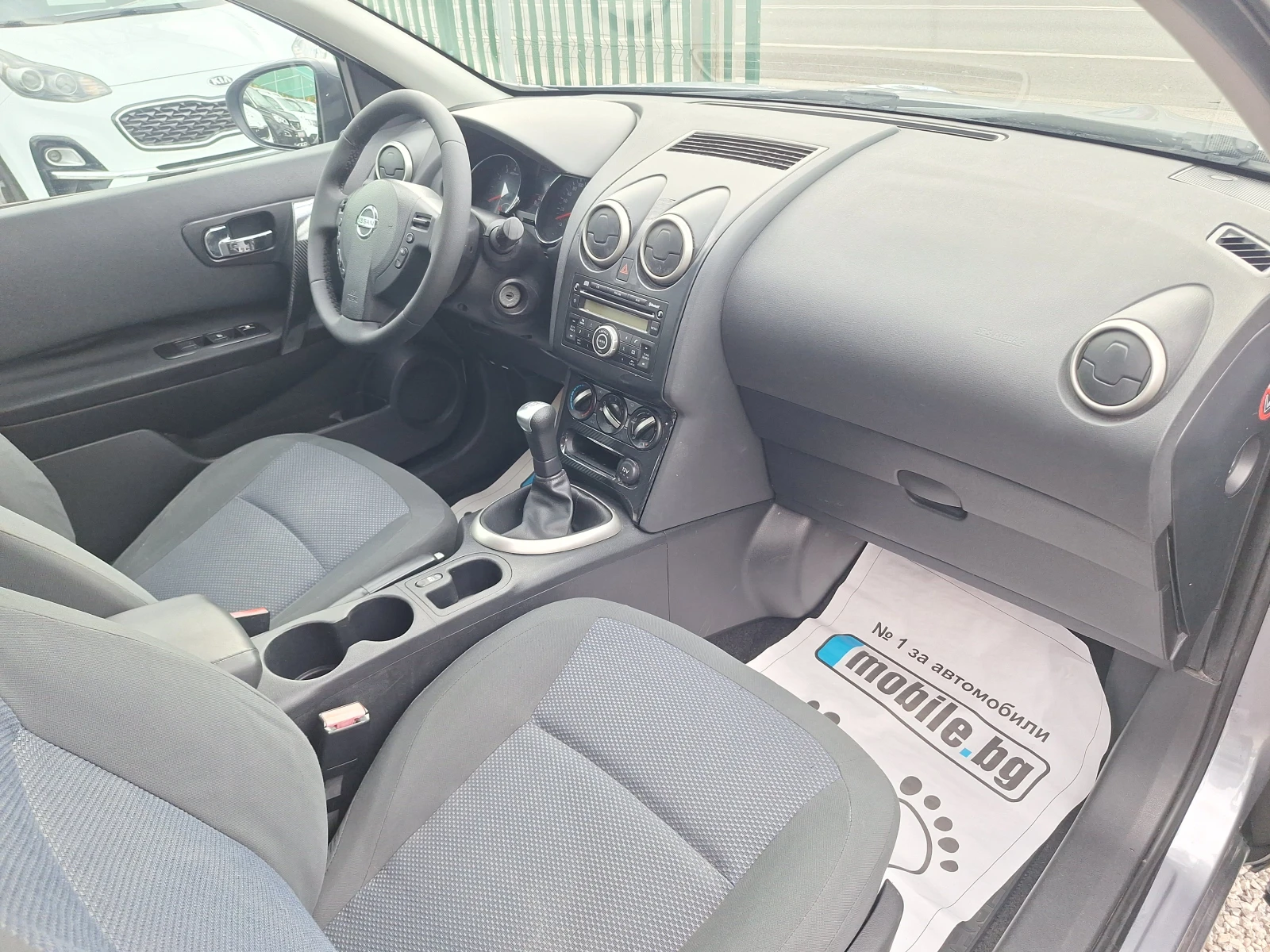 Nissan Qashqai 1.6 116ks Face Gazov  Injekcion!, снимка 12 - Автомобили и джипове - 54542952