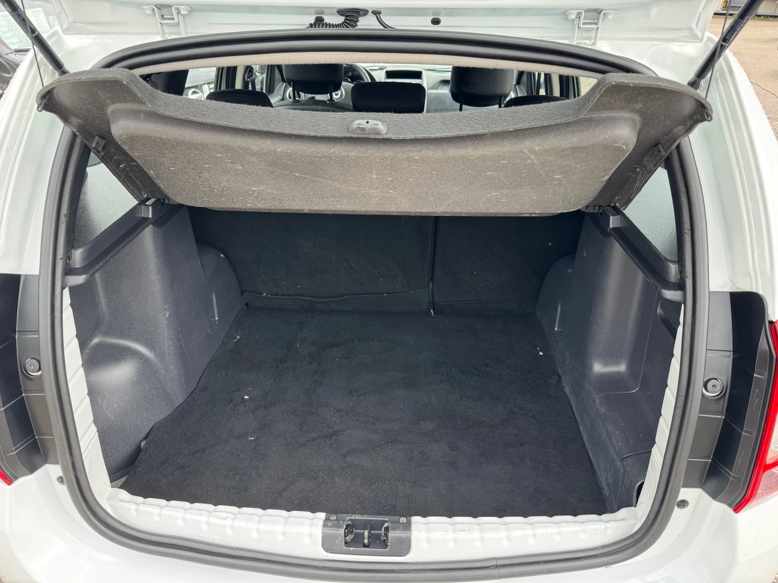 Dacia Duster 1.5DCI-FACE LIFT-ЛИЗИНГ, снимка 4 - Автомобили и джипове - 54651623