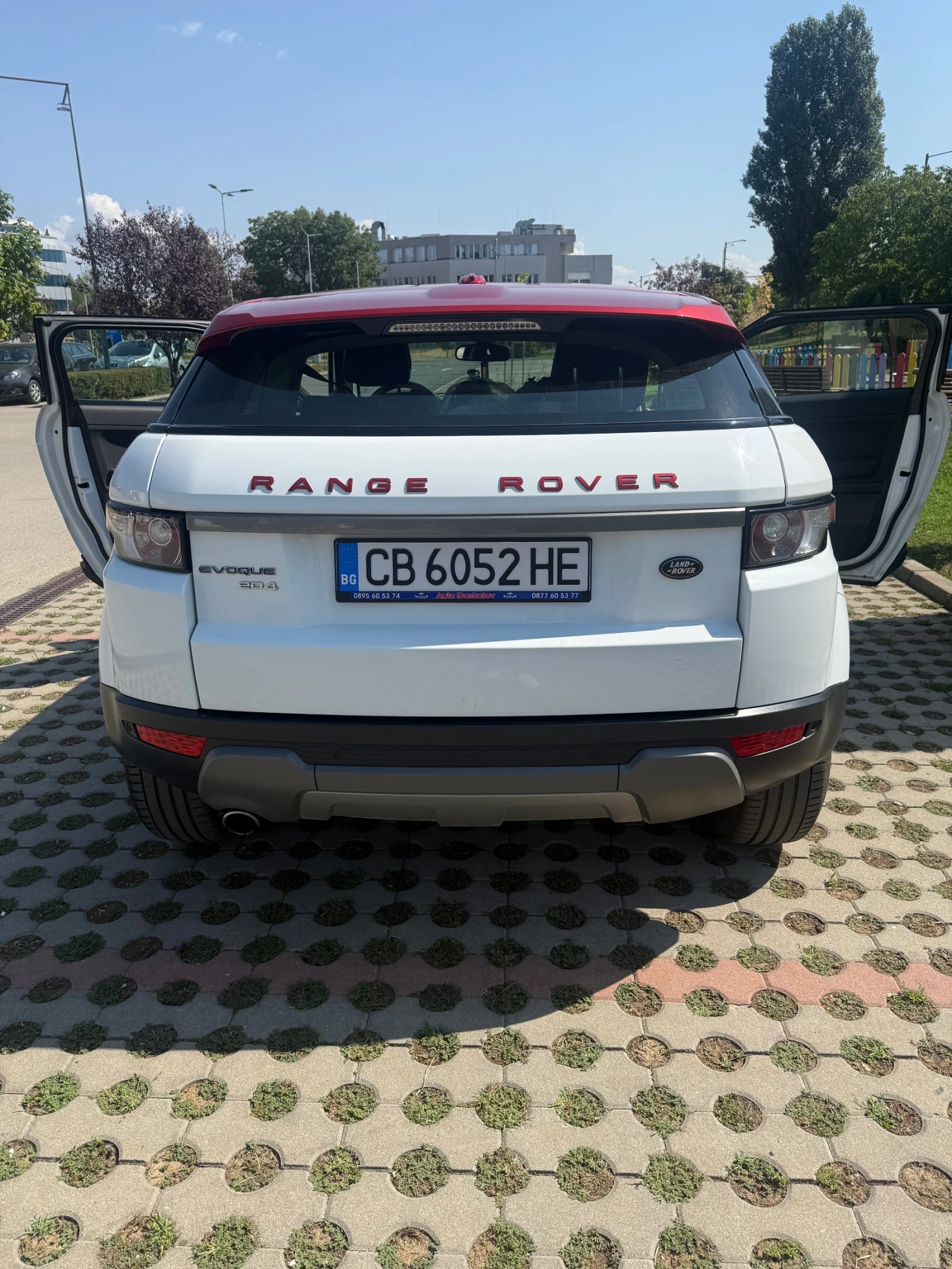 Land Rover Evoque, снимка 9 - Автомобили и джипове - 55948026
