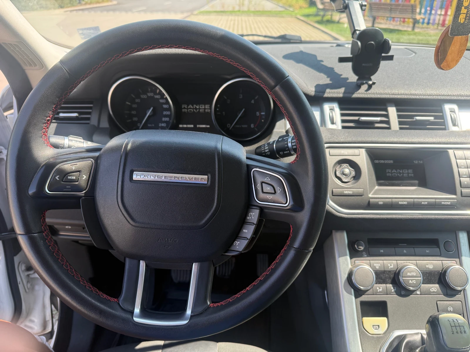 Land Rover Evoque, снимка 4 - Автомобили и джипове - 55948026