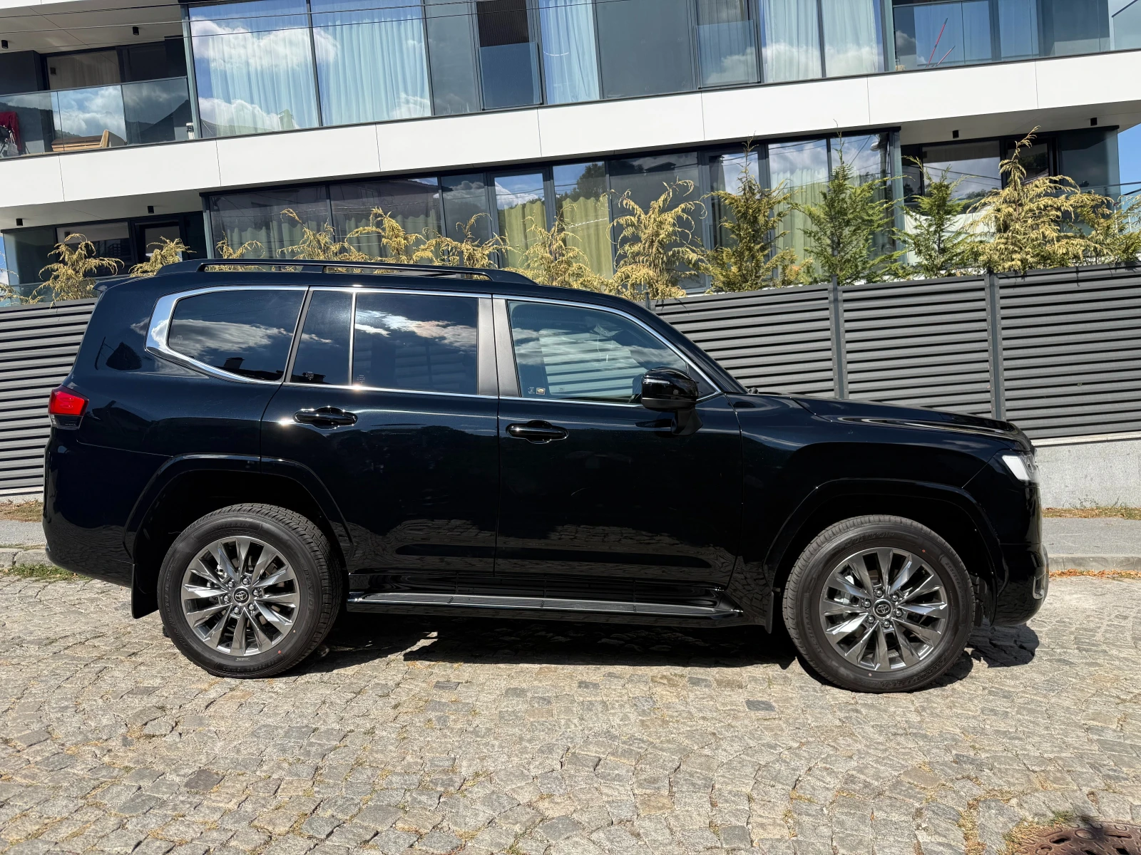 Toyota Land cruiser Land Cruiser 300 Фабрично нова Гаранция 3 години