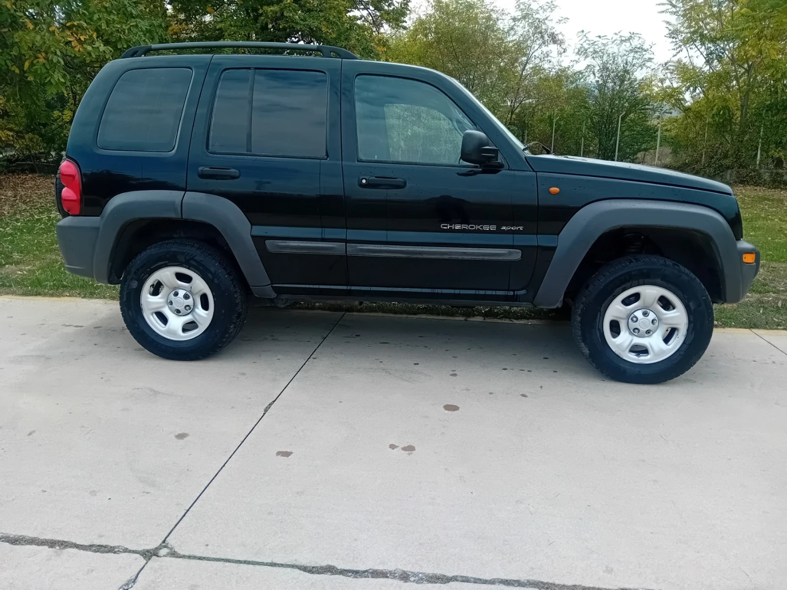 Jeep Cherokee, снимка 7 - Автомобили и джипове - 56686158