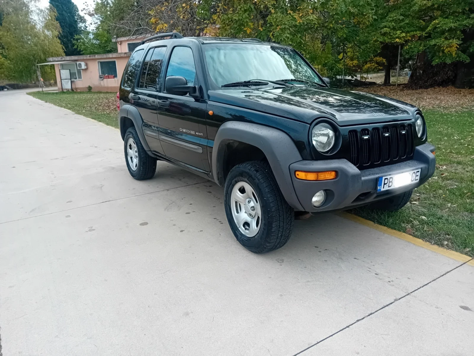 Jeep Cherokee, снимка 6 - Автомобили и джипове - 56686158