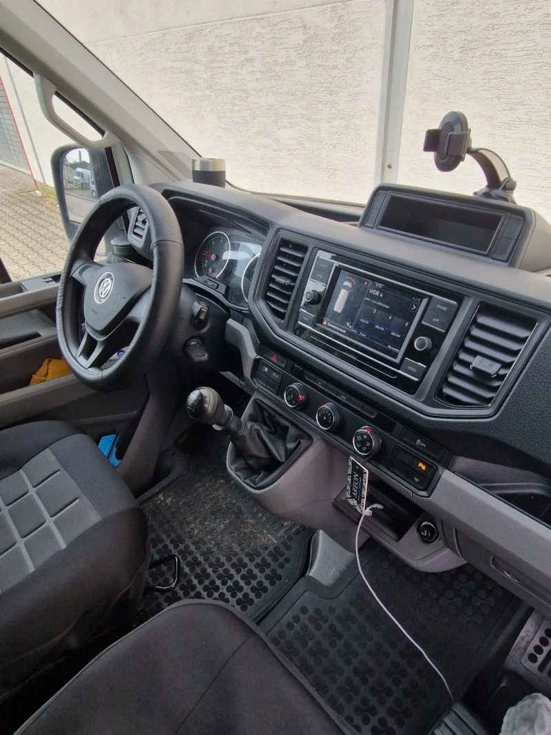 VW Crafter, снимка 8 - Бусове и автобуси - 42179481