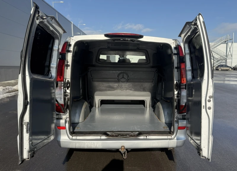 Mercedes-Benz Vito 115 2.2 CDI 150кс. Клима 6 места, снимка 16 - Бусове и автобуси - 48788348