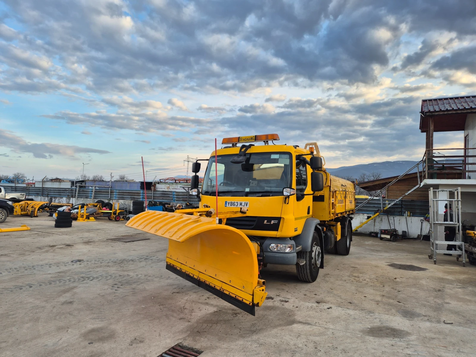 Daf 55 Снегорин, снимка 1