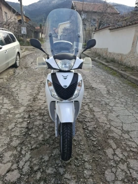 Honda Sh 150 i 2011 Година , снимка 7