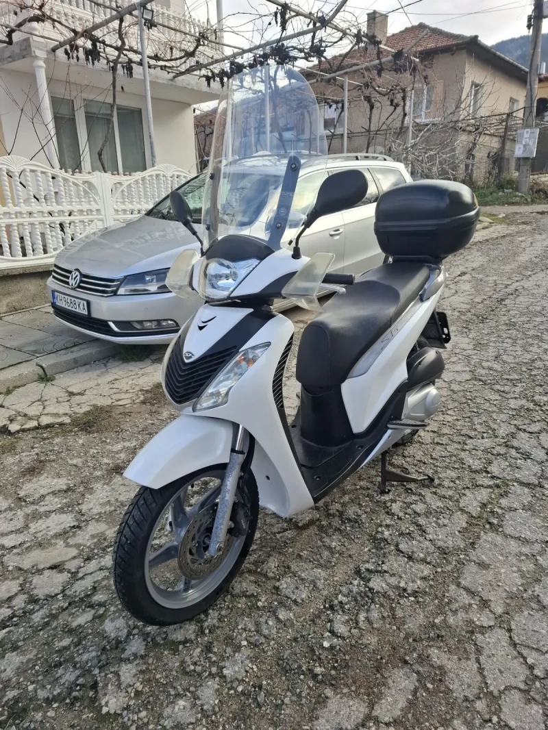 Honda Sh 150 i 2011 Година , снимка 1 - Мотоциклети и мототехника - 49580641