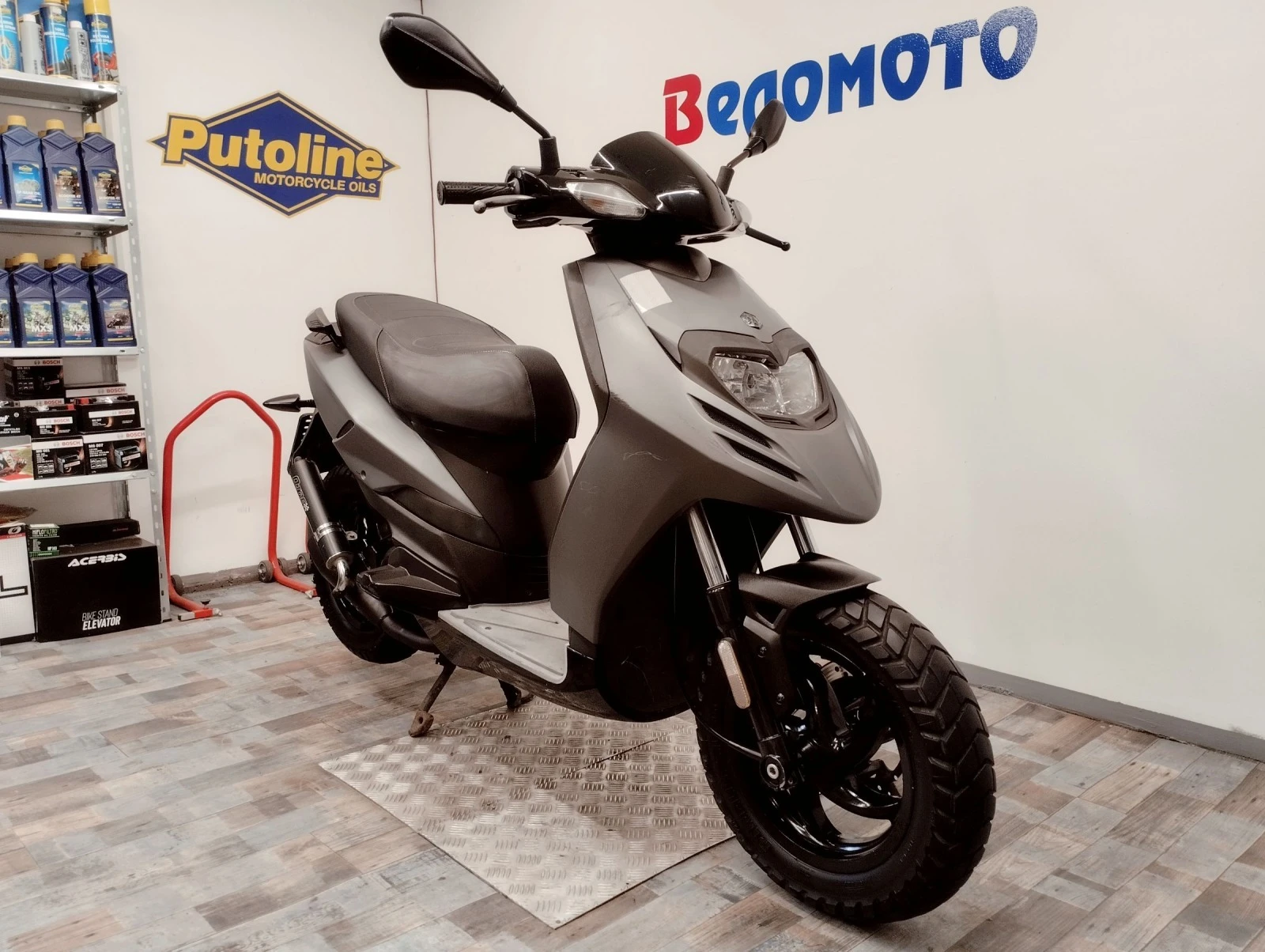 Piaggio Typhoon 49cc., снимка 1