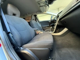 Volvo V40 Cross Country 2.0D-AVTOMAT-DIGITAL-150к.с-ШВЕЙЦАРИЯ, снимка 14